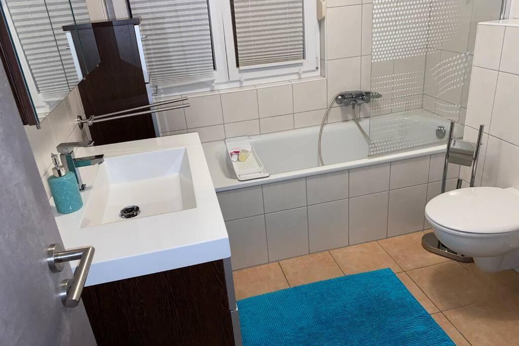 Privat Mit Garten Nutzung , Gasthaus, Wg, Wlan