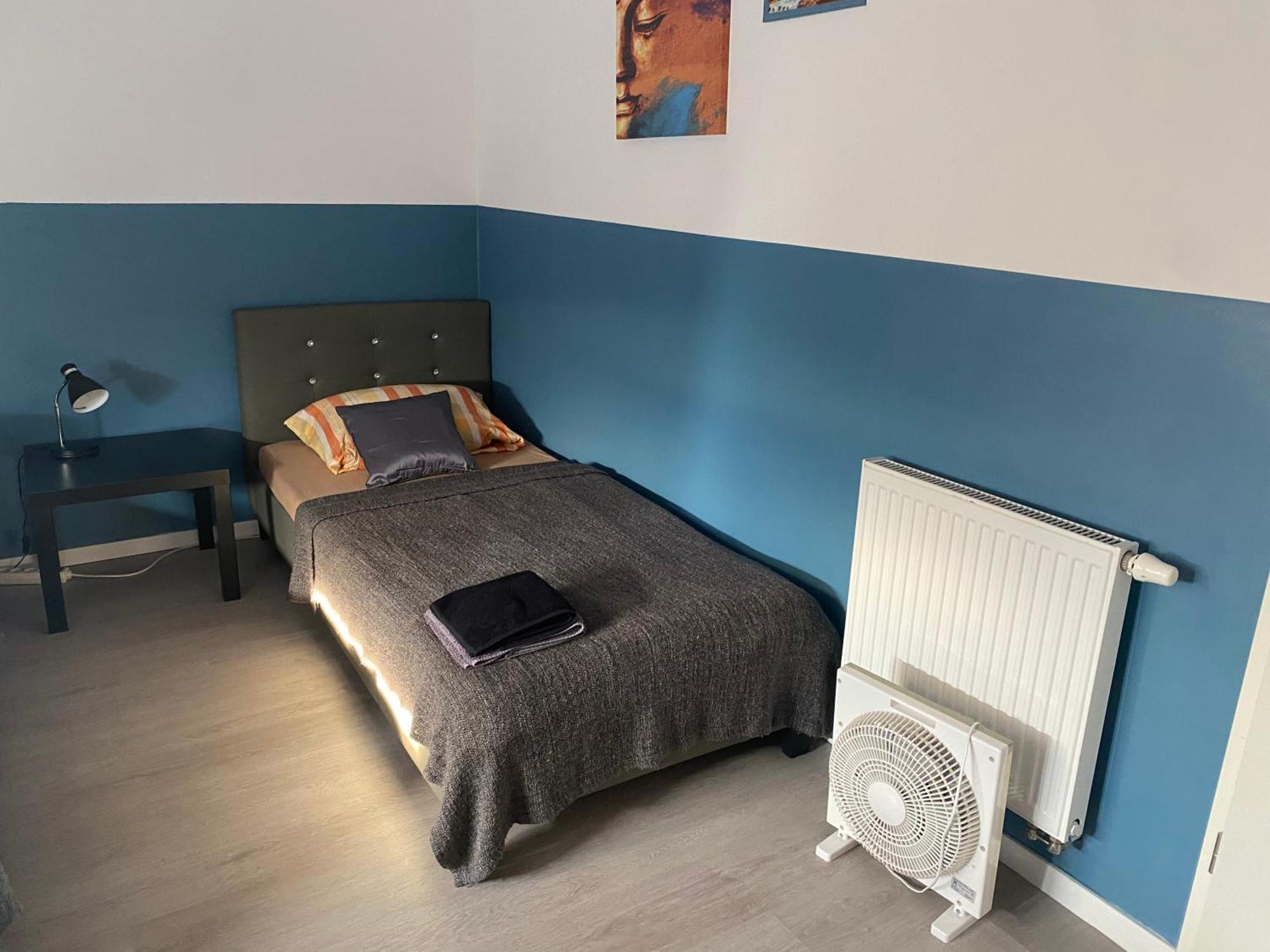 Privatunterkunft Privat Mit Garten Nutzung , Gasthaus, Wg, Wlan