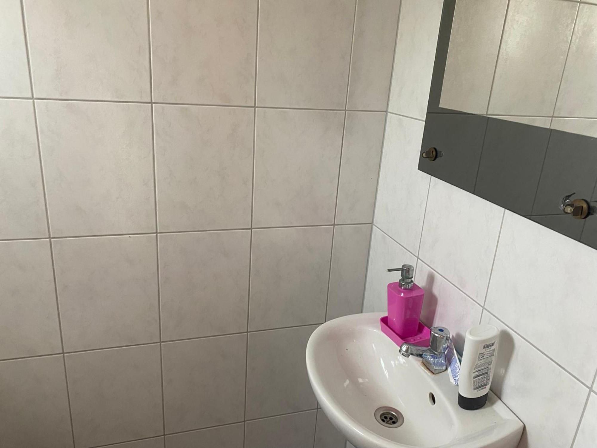 Privatunterkunft Privat Mit Garten Nutzung , Gasthaus, Wg, Wlan