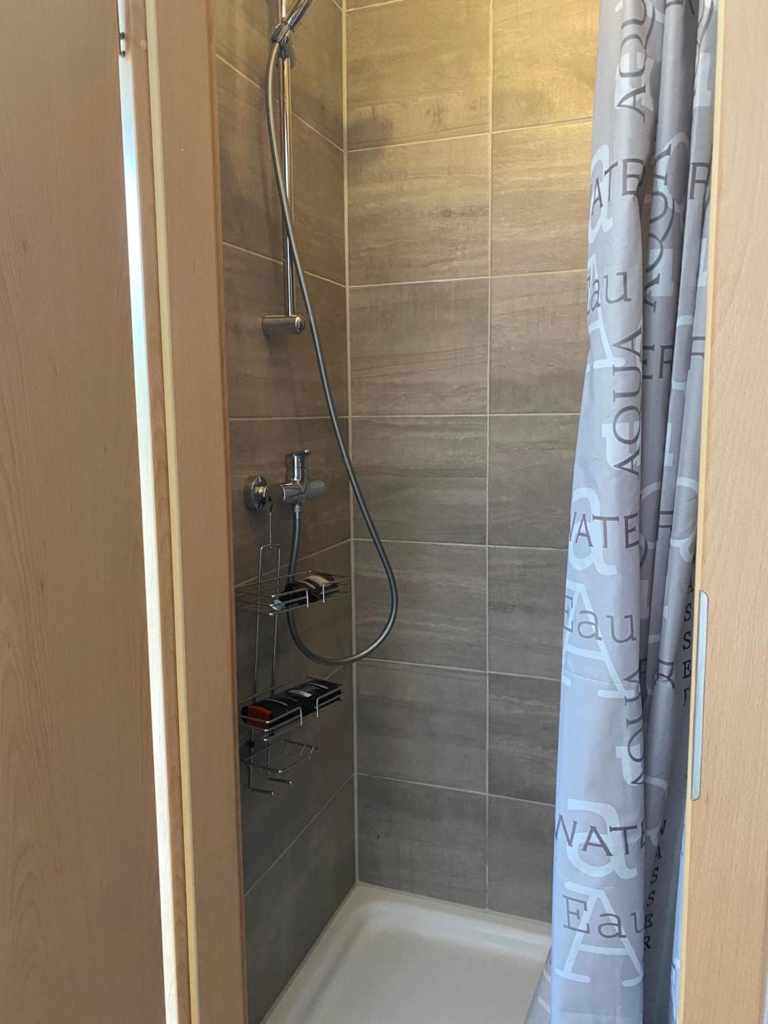 Privat Mit Garten Nutzung , Gasthaus, Wg, Wlan Privatunterkunft